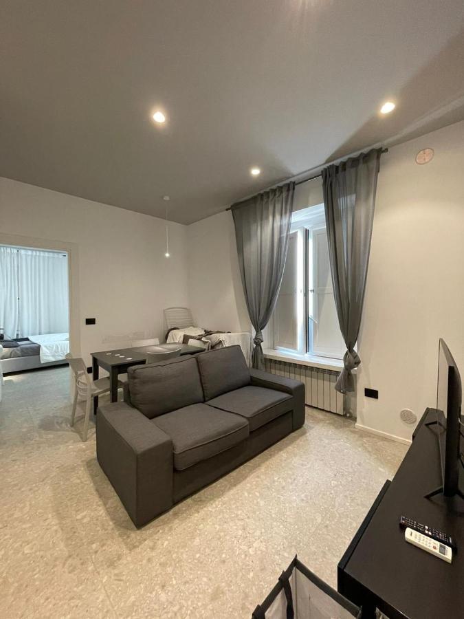 De Luca 6 Apartments Salerno Ngoại thất bức ảnh