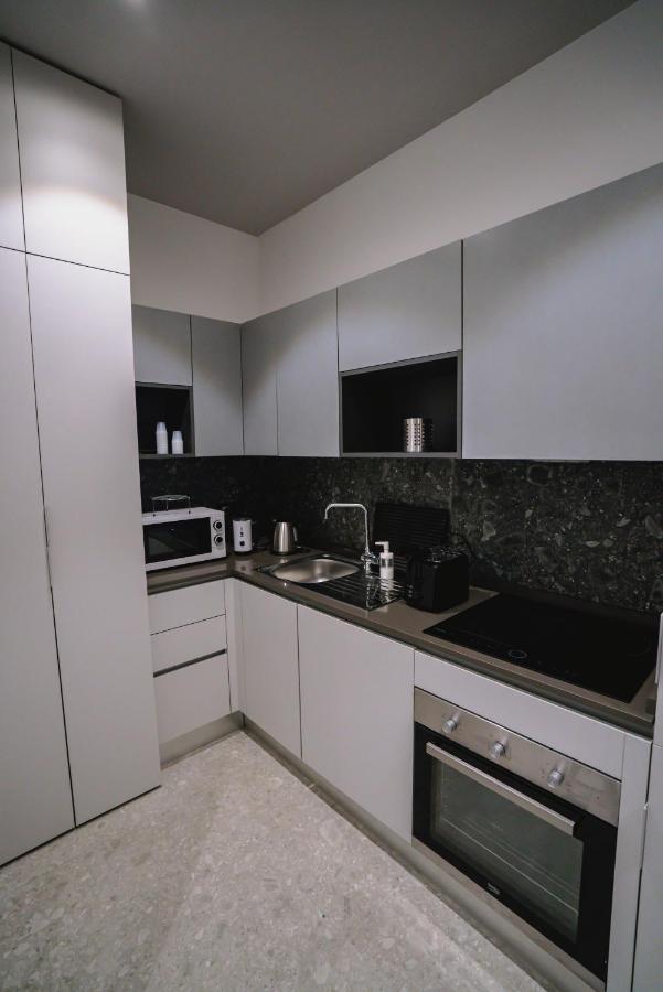 De Luca 6 Apartments Salerno Ngoại thất bức ảnh