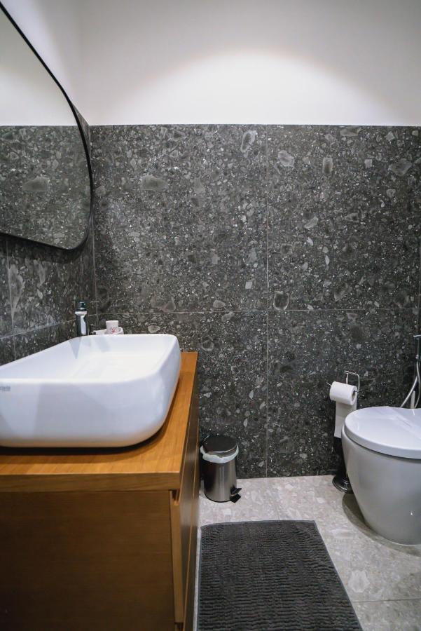 De Luca 6 Apartments Salerno Ngoại thất bức ảnh