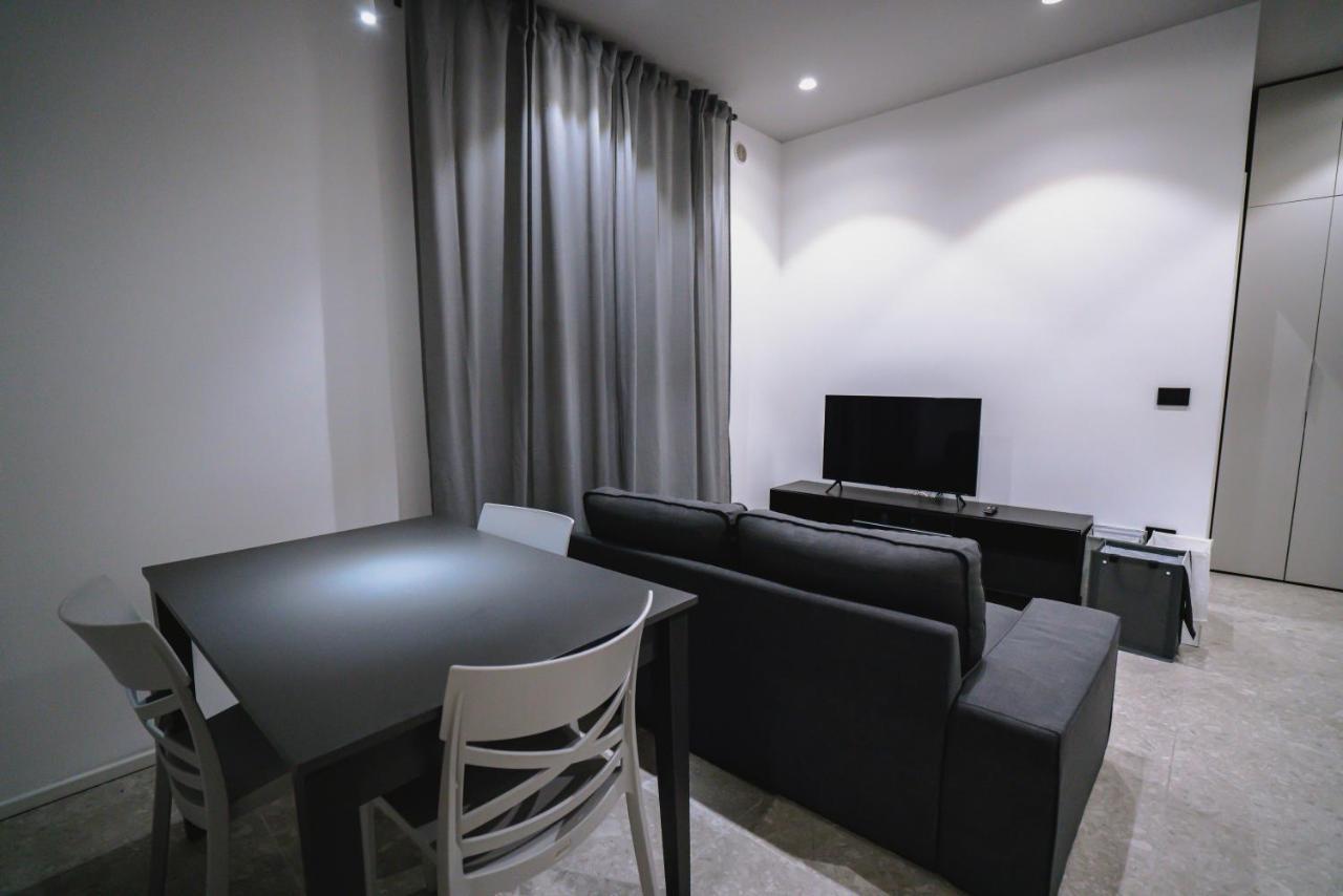 De Luca 6 Apartments Salerno Ngoại thất bức ảnh